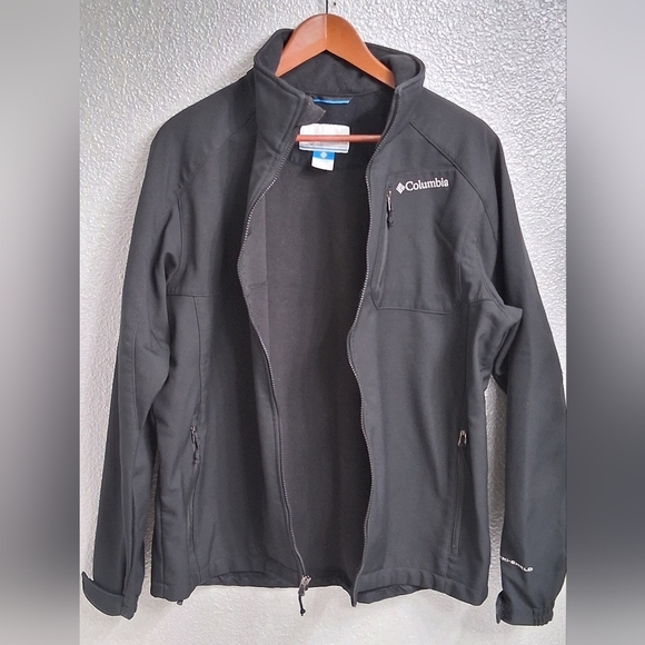 Columbia  Women's Black Jacket   Size L - Picture 7 of 11